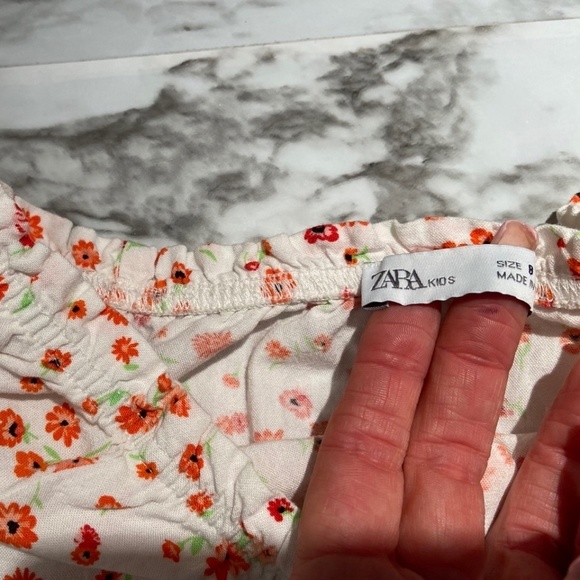 🎀 3 for $25 Zara Girl's Top with Elastic at Shoulders Size 8 GUC - Picture 2 of 12